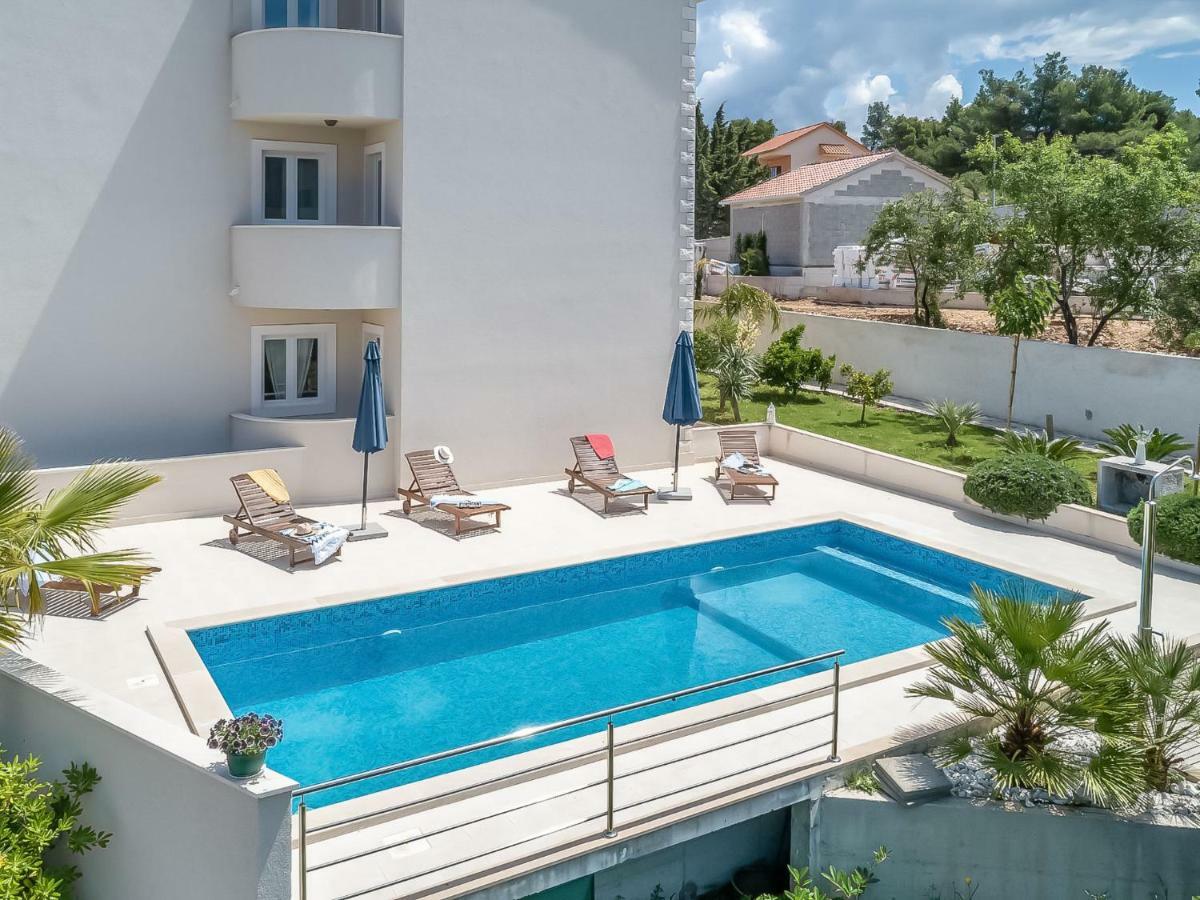 Apartment Villa 2 Pools-2 By Interhome Sutivan Luaran gambar